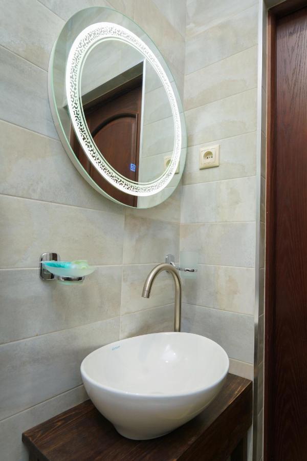 Hotel Fleur Yerevan Luaran gambar