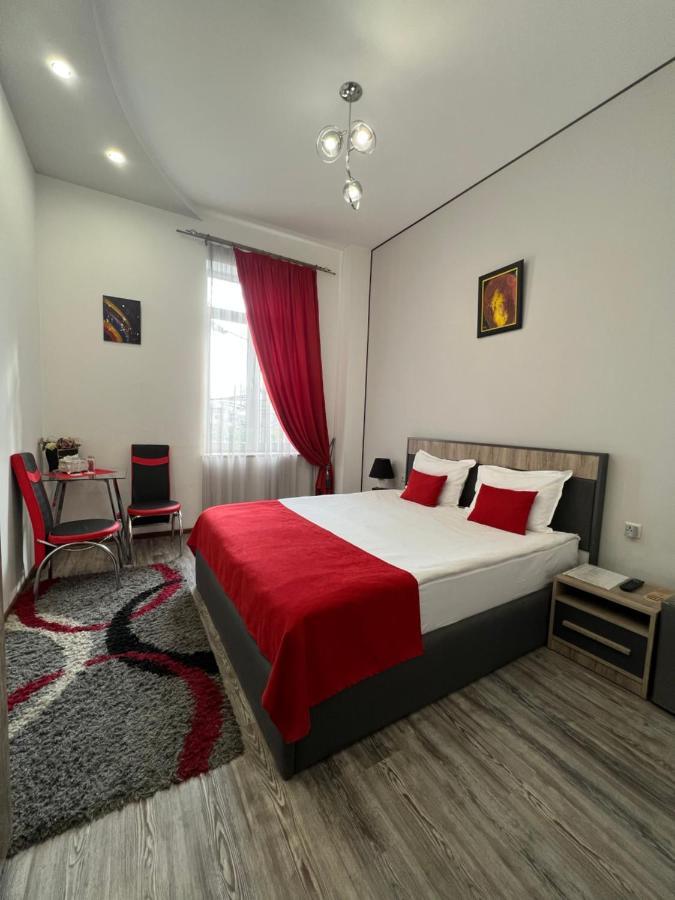 Hotel Fleur Yerevan Luaran gambar